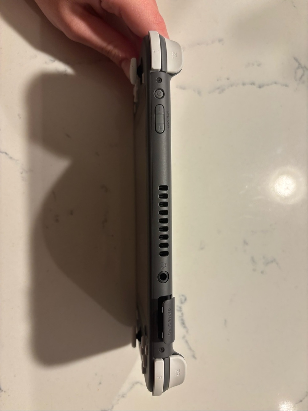 Nintendo Switch Lite - Picture 6 of 9